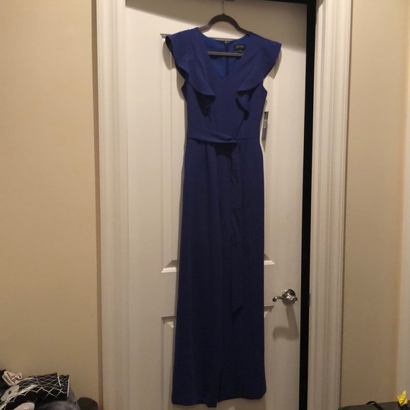 Brand new Tahari jumpsuit - Picture 2 of 9